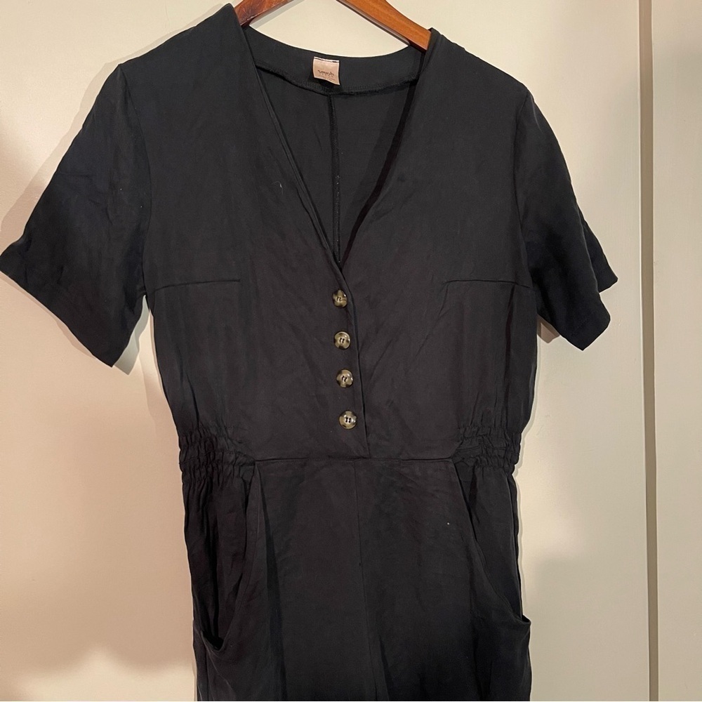 Elegant Black Jumpsuit - Picture 3 of 6